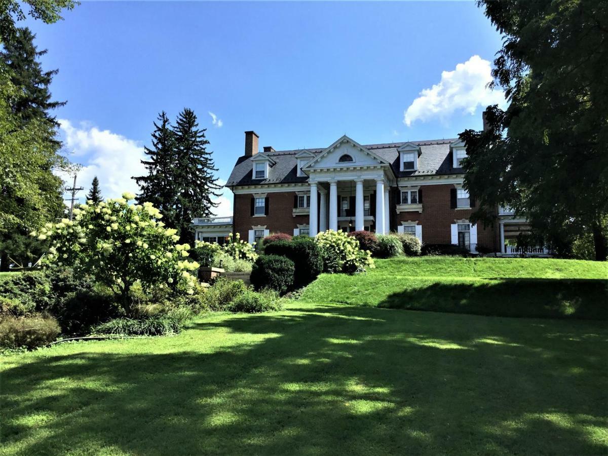 Mercersburg Inn Kültér fotó
